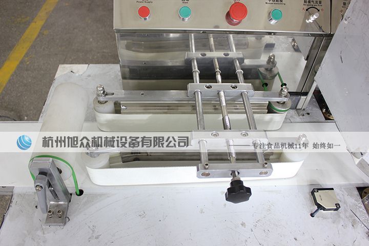 5ae142d73f5db.jpg